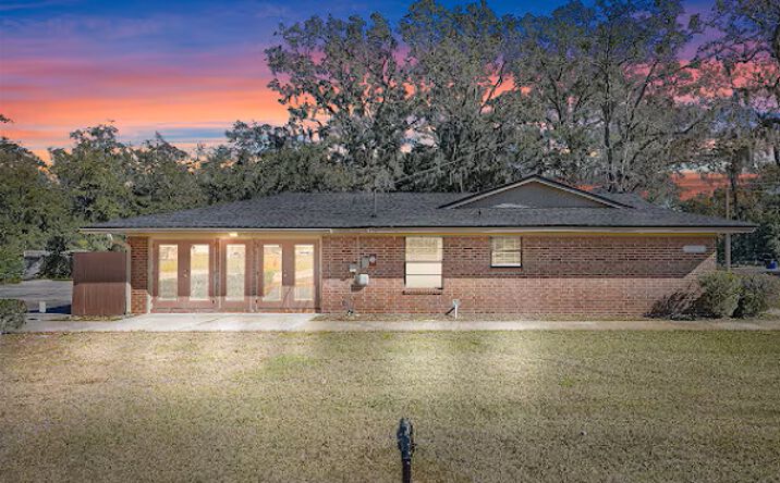 Pictures of Office property located at 2864 Moody Ave, Orange Park, FL 32073 for lease - image #1