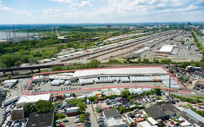Pictures of Industrial property located at 330 Manhattan Ave, Jersey City, NJ 07307 for lease - image #1