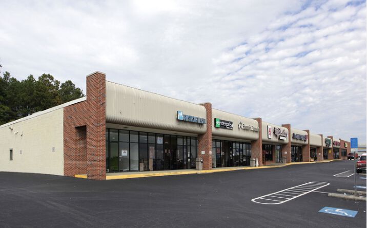 Pictures of Retail property located at 7424 Douglas Blvd, Douglasville, GA 30135 for lease - image #1