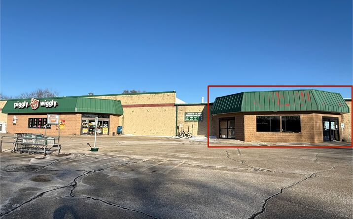 Pictures of Retail property located at 810 N Monroe St, Waterloo, WI 53594 for lease - image #1
