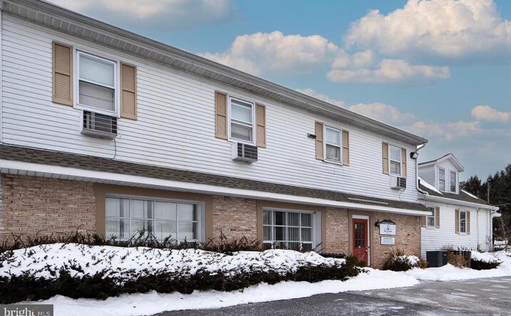 Pictures of Office property located at 110 Sunset Ave, Harrisburg, PA 17112 for lease - image #1