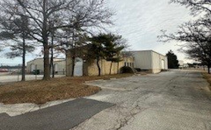 Pictures of Industrial property located at 3 McCullough Dr, New Castle, DE 19720 for lease - image #1