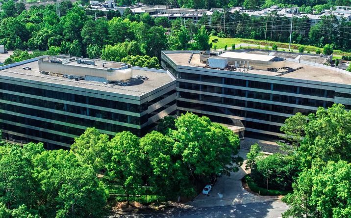 Pictures of Office property located at 301- 303 Perimeter Center N, Dunwoody, GA 30346 for lease - image #1