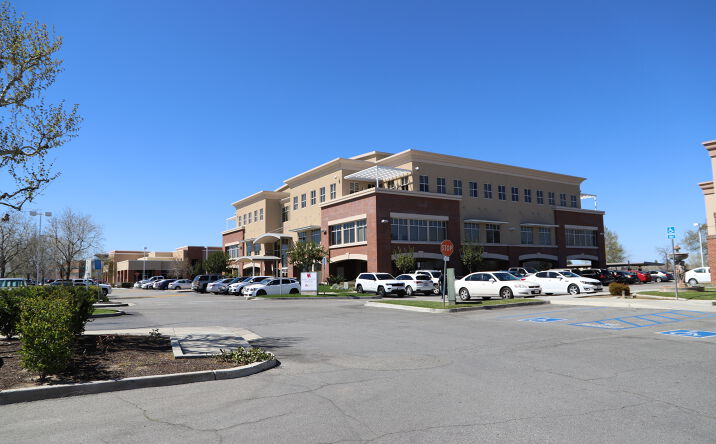Pictures of Office property located at 9700 Stockdale Hwy, Bakersfield, CA 93311 for lease - image #1