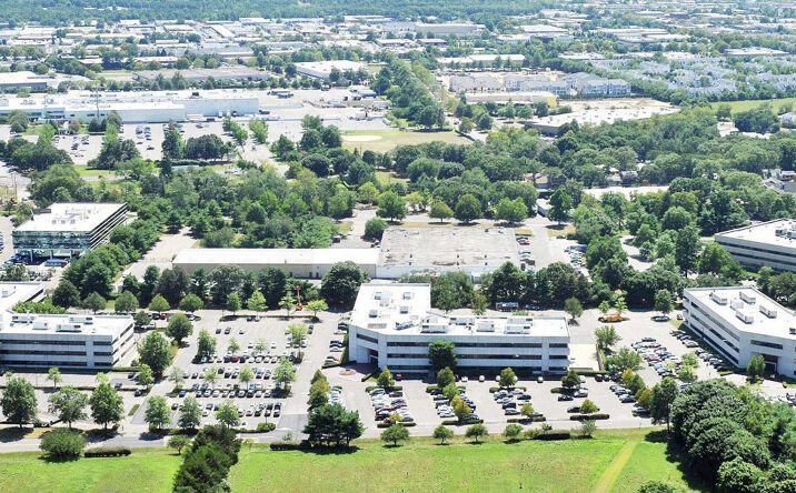 Pictures of Office property located at 135, 145, 155 Pinelawn Road, Melville, NY 11747 for lease - image #1