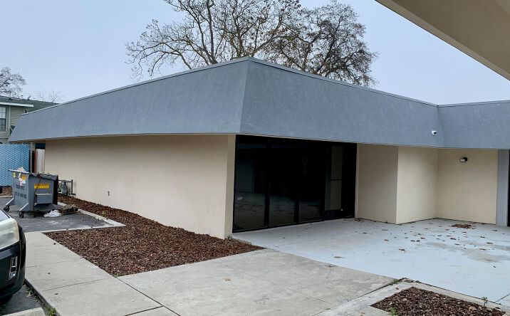Pictures of Office property located at 1288 N Irwin St, Hanford, CA 93230 for lease - image #1