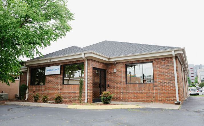 Pictures of Office property located at 206 Gatewood Ave, High Point, NC 27262 for lease - image #1