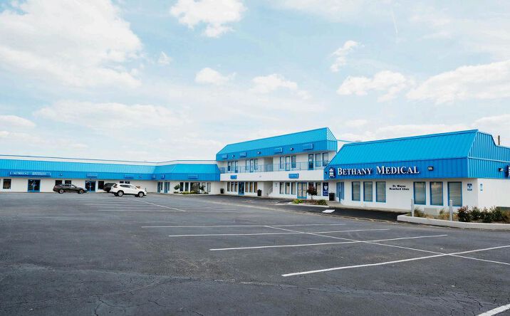 Pictures of Retail, Office, Restaurant property located at 819 N Main St, High Point, NC 27262 for lease - image #1