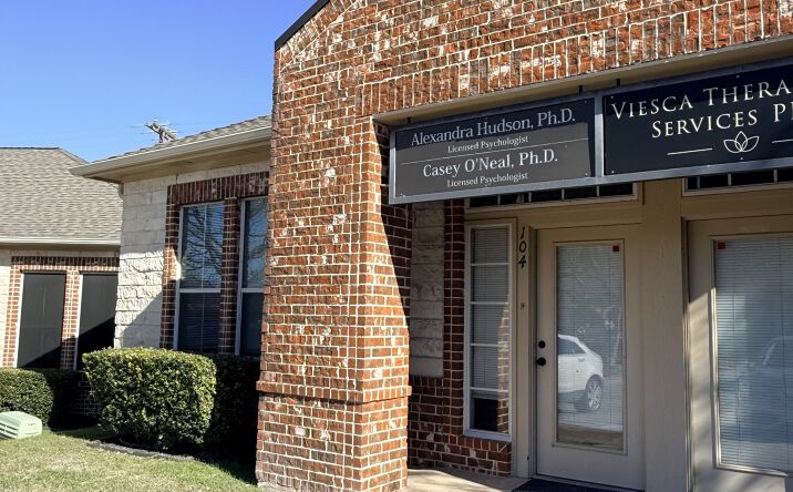 Pictures of Office property located at 595 Round Rock West Dr, Round Rock, TX 78681 for lease - image #1