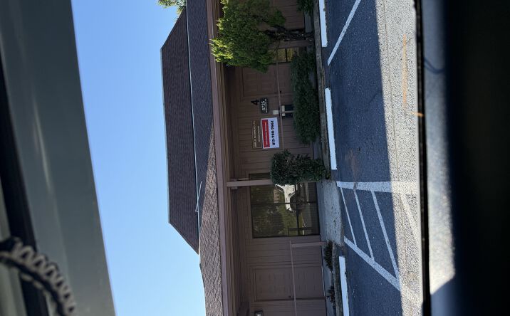 Pictures of Office property located at 6725 Cedarridge Dr, Zephyrhills, FL 33542 for lease - image #1