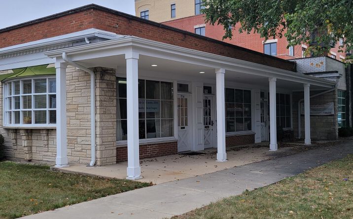 Pictures of Office property located at 7714 W North Avenue, Elmwood Park, IL 60707 for lease - image #1