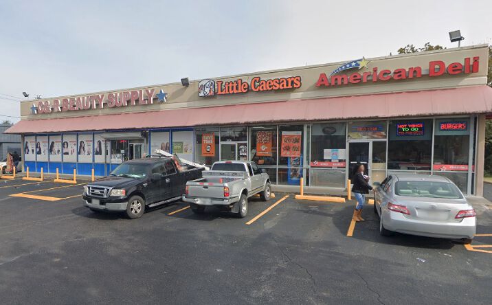Pictures of Retail property located at 9205 Cullen Blvd, Houston, TX 77033 for lease - image #1