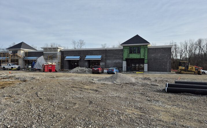 Pictures of Restaurant, Retail property located at 1415 OH-28, Loveland, OH 45140 for lease - image #1