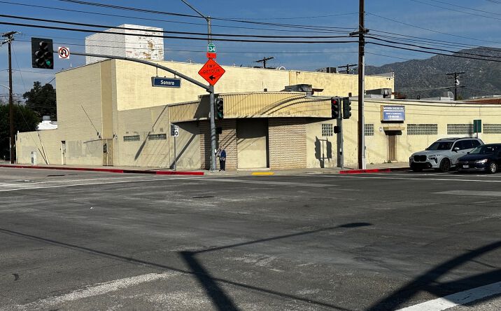 Pictures of Office property located at 701 Sonora Ave, Glendale, CA 91201 for lease - image #1