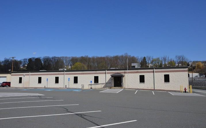 Pictures of Office property located at 1410 Laurel Blvd, Pottsville, PA 17901 for lease - image #1