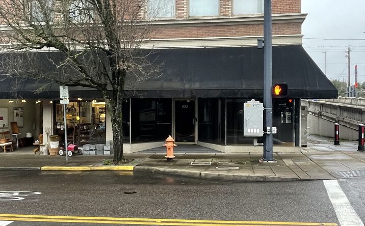 Pictures of Office property located at 623 Main St, Oregon City, OR 97045 for lease - image #1