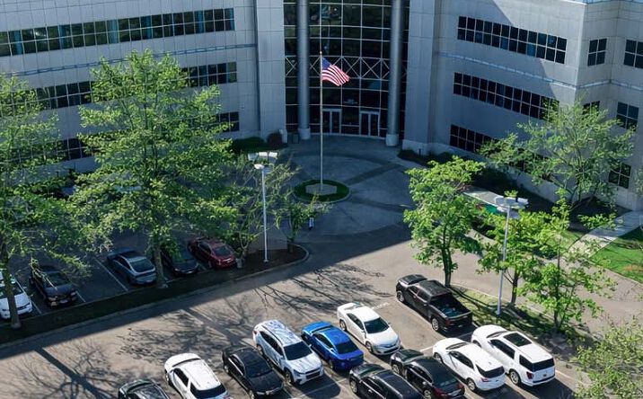 Pictures of Office property located at 3725 Champion Hills Dr, Memphis, TN 38125 for lease - image #1