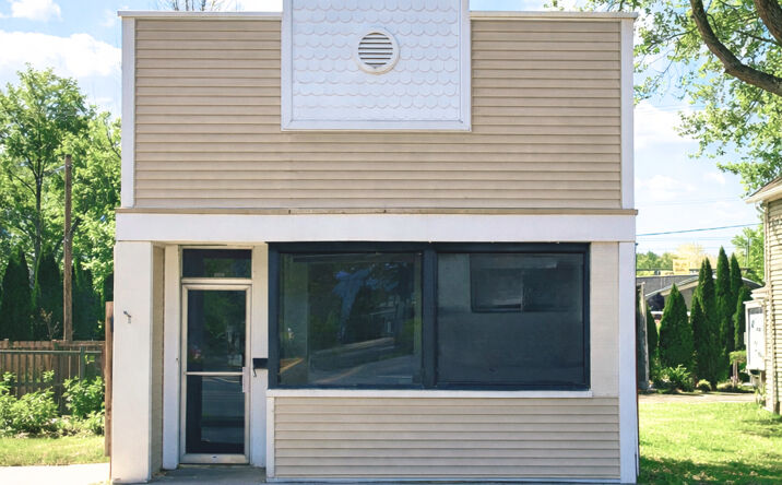 Pictures of Retail property located at 9911 Main Street, Hebron, IL 60034 for lease - image #1