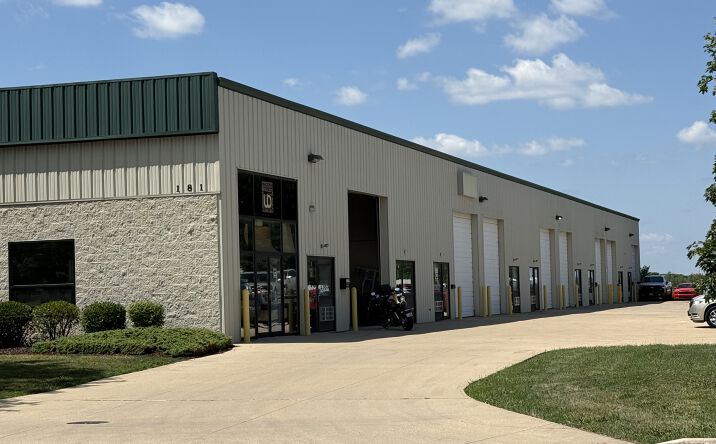 Pictures of Industrial property located at 181 Commercial Drive, Yorkville, IL, Yorkville, IL 60560 for lease - image #1