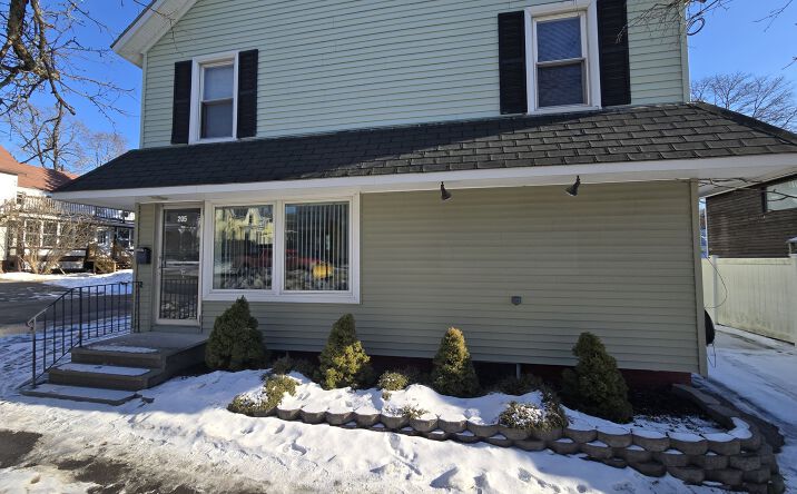 Pictures of Retail, Office property located at 205 Center St Bangor Maine, Bangor, ME 04401 for lease - image #1
