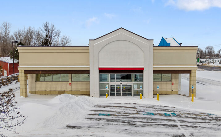 Pictures of Retail property located at 7939 Brewerton Rd, Cicero, NY 13039 for lease - image #1