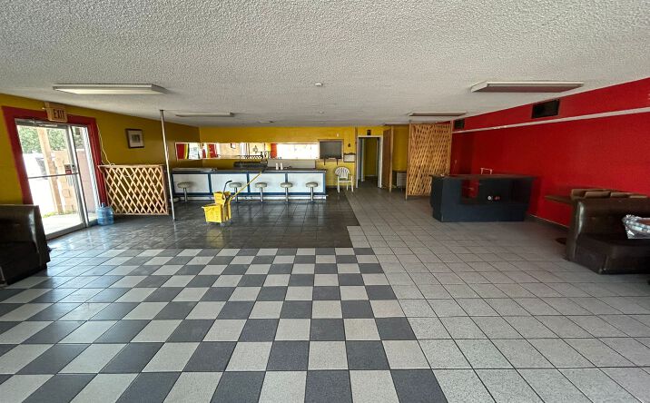 Pictures of Restaurant property located at 1002 Cochise Ave, Douglas, AZ 85607 for lease - image #1