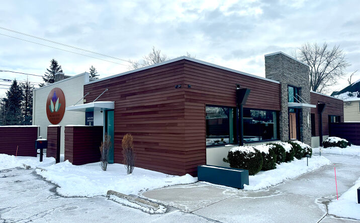 Pictures of Office property located at 2221 River Rd, Maumee, OH 43537 for lease - image #1