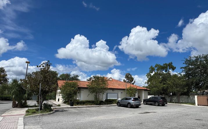 Pictures of Retail, Office property located at 5900 S John Young Pkwy, Orlando, FL 32839 for lease - image #1