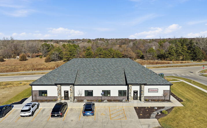 Pictures of Office property located at 7410 Suncrest Dr, Lincoln, NE 68516 for lease - image #1