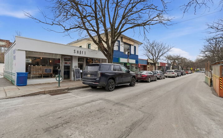 Pictures of Retail, Office, Restaurant property located at 230 Haverford Ave, Narberth, PA 19072 for lease - image #1