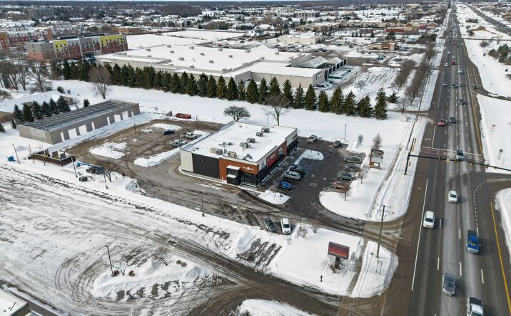 Pictures of Retail, Office, Industrial property located at 15660-15690 Hall Road, Clinton Township, MI 48038 for lease - image #1