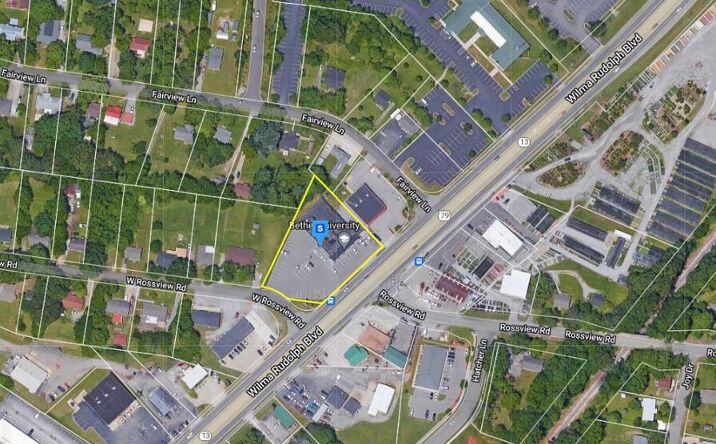 Pictures of Retail, Office property located at 2200 Wilma Rudolph Blvd Unit B, Clarksville, TN 37040 for lease - image #1