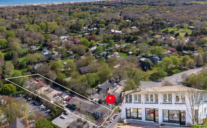 Pictures of Retail property located at 136 Main St., Unit 1, Amagansett, NY. 11930, Amagansett, US 11930 for lease - image #1