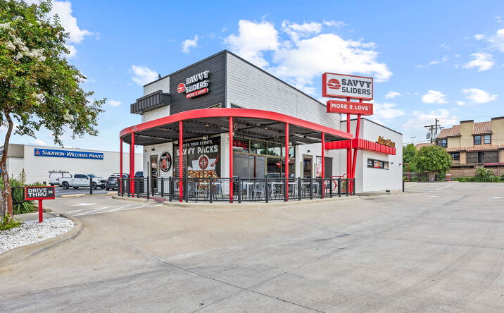Pictures of Restaurant property located at 4814 Greenville Ave, Dallas, TX 75206 for lease - image #1