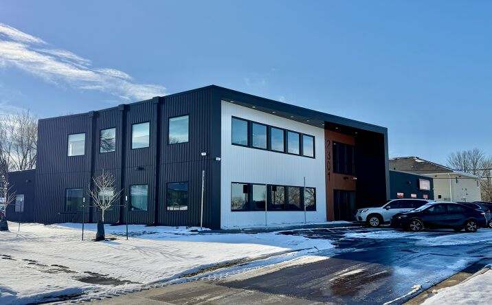 Pictures of Office property located at 2301 W Russell St, Sioux Falls, SD 57104 for lease - image #1