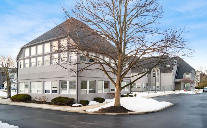 Pictures of Office property located at 3386-3400 Snouffer Road, Columbus, OH 43235 for lease - image #1