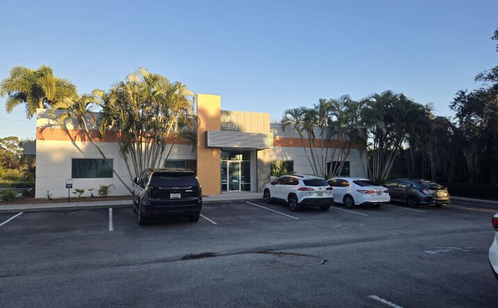 Pictures of Office property located at 1160 Broadband Drive F2, Melbourne, FL 32901 for lease - image #1