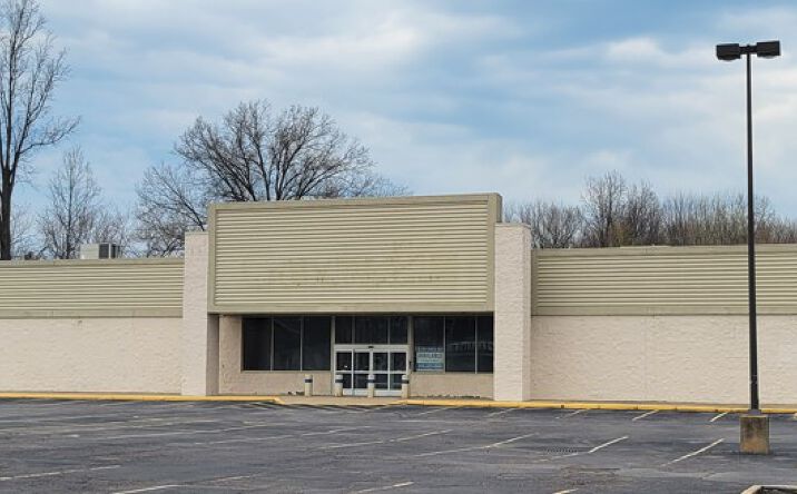 Pictures of Retail property located at 33601 Vine St, Eastlake, OH 44095 for lease - image #1