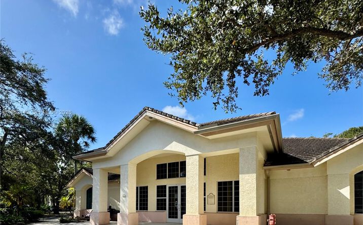 Pictures of Office property located at 2401 Frist Blvd # 2 #1-2, Fort Pierce, FL 34950 for lease - image #1