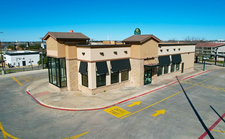 Pictures of Restaurant, Retail property located at 114 N 31st St, Temple, TX 76504 for lease - image #1