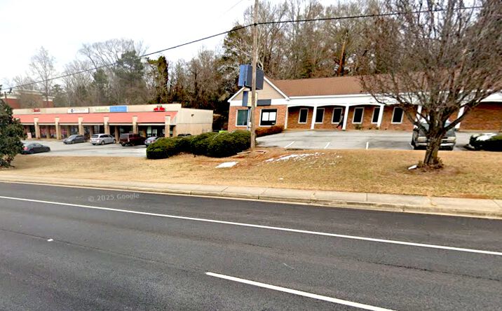 Pictures of Retail, Restaurant, Office property located at 3965 Victory Dr, Columbus, GA 31903 for lease - image #1