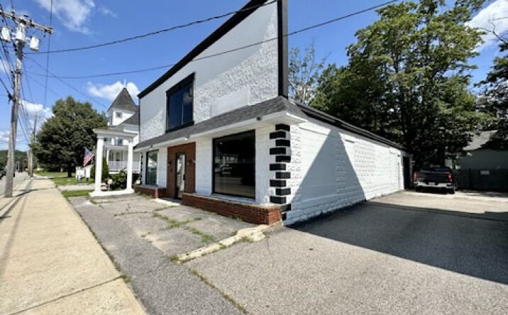 Pictures of Retail, Office property located at 840 Main St, Sanford, ME 04073 for lease - image #1