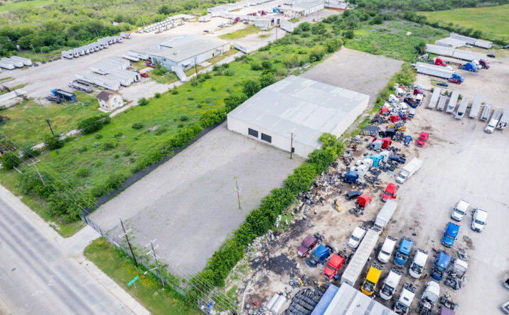 Pictures of Industrial property located at 7240 I-10, san antonio, San Antonio, TX 78219 for lease - image #1