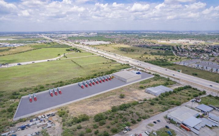 Pictures of Industrial property located at 7240 I-10, san antonio, San Antonio, TX 78219 for lease - image #1