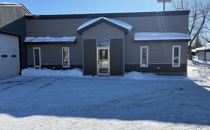 Pictures of Office property located at 116 Lake Ave, Buffalo, NY 14219 for lease - image #1