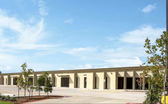 Pictures of Retail, Industrial, Office property located at 9000 Park W Dr, Houston, TX 77063 for lease - image #1