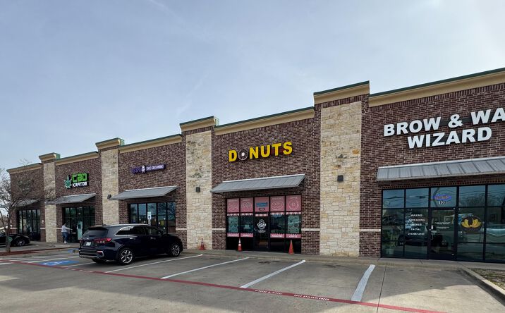Pictures of Retail, Restaurant property located at 2300 Keller Springs Rd, Carrollton, TX 75006 for lease - image #1