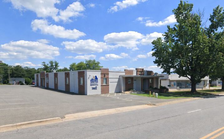 Pictures of Office property located at 2412 Langhorne Rd, Lynchburg, VA 24501 for lease - image #1