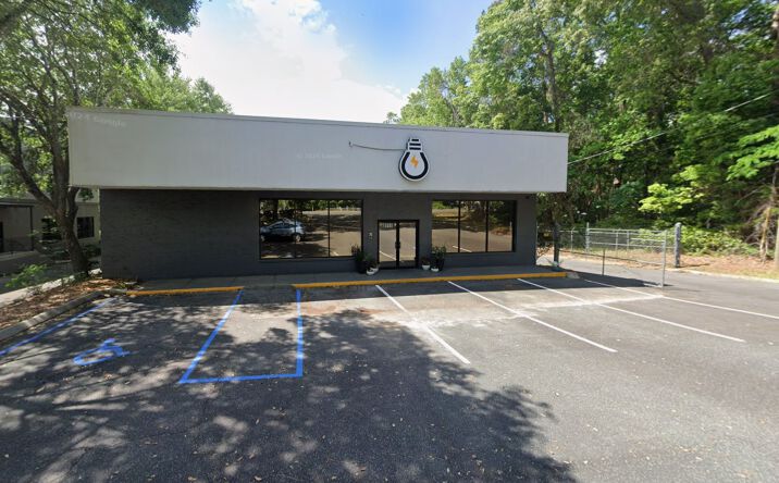 Pictures of Retail, Industrial property located at 3707 Apalachee Pkwy, Tallahassee, FL 32311 for lease - image #1