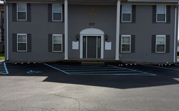 Pictures of Office property located at 1517 Broadway St, Clarksville, IN 47129 for lease - image #1